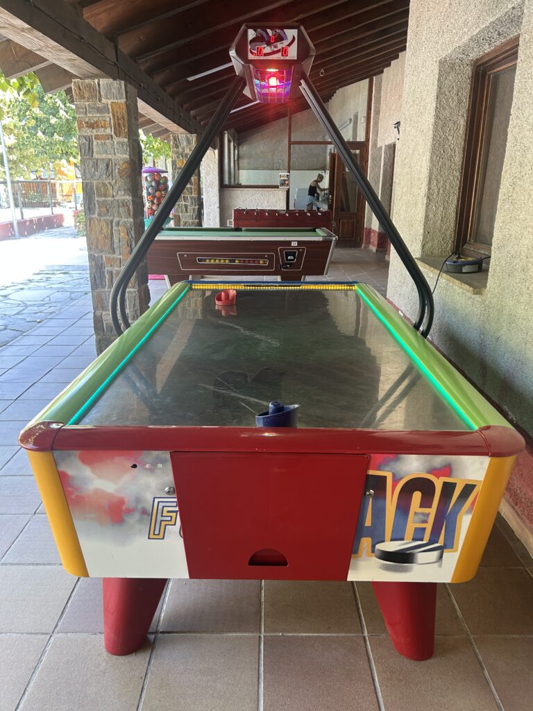 zona entretenimiento camping lavenco futbolin air hockey