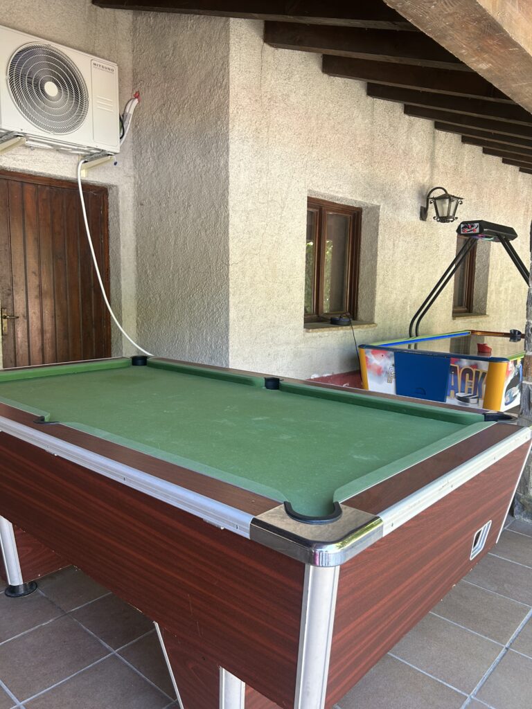 zona entretenimiento camping lavenco mesa billar