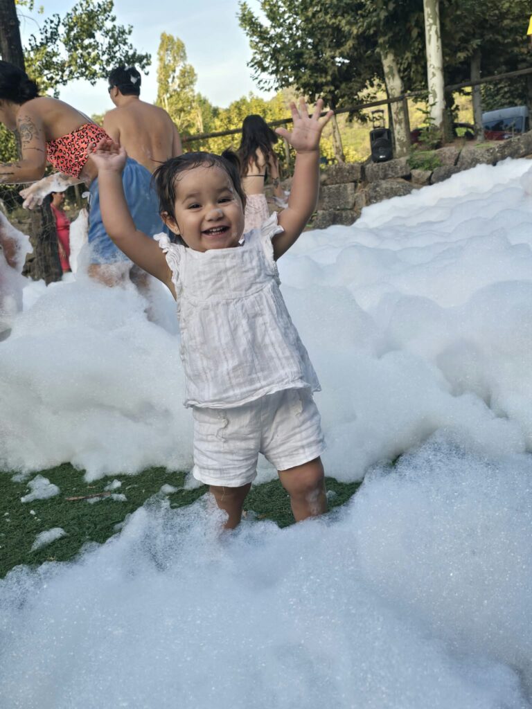Activitats fiesta espuma actividades verano camping lavenco