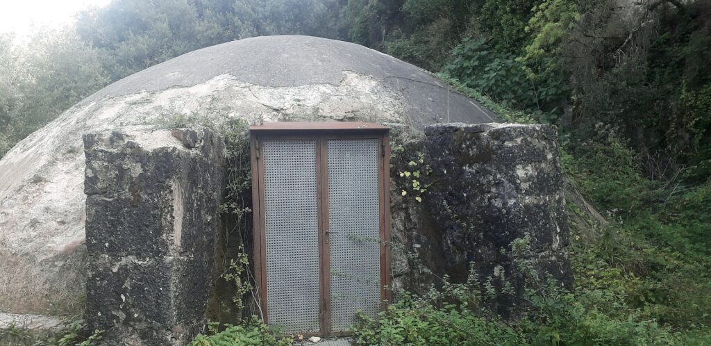 La nostra història Pou de glaç de l'Avencó, a Tagamanent