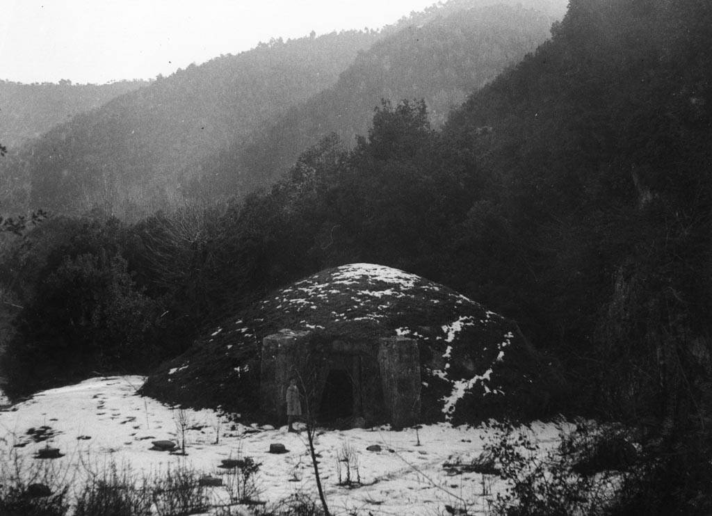 La nostra història Pou de glaç nevat a l'Avencó, 1932